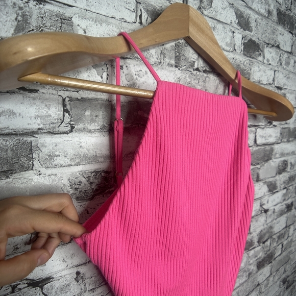 EUC Show Me Your MuMu Portia Bodysuit Vibrant Pink Adjustable Straps Size Small - Picture 4 of 13